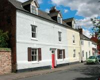 L) No's 49, 49a and 51 Beveridge Street
